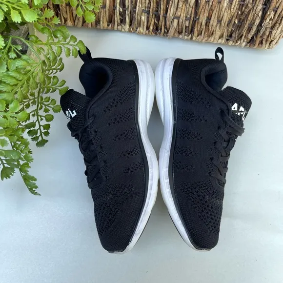 - APL🔴Athletic shoes women’s Size 8