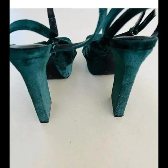 👠😎💚 BCBG Dark Green Velvet Block Heel Open Toe Strappy Heels Size 6