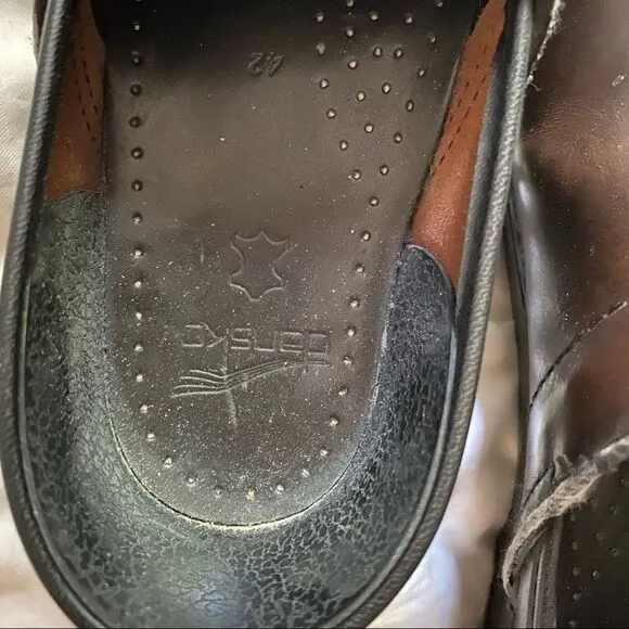 🍄 Dansko Brown Clogs