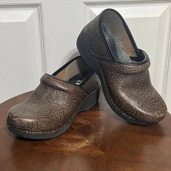 🔥 DANSKO XP20 CLOGS Textured Details - Women Sz 7.5-8 (38) EXCELLENT Condition