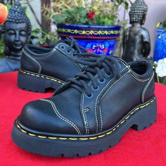 🏴󠁧󠁢󠁥󠁮󠁧󠁿 Dr. Martens MIE Black Chunky Cap Toe Platform Oxfords UK 5