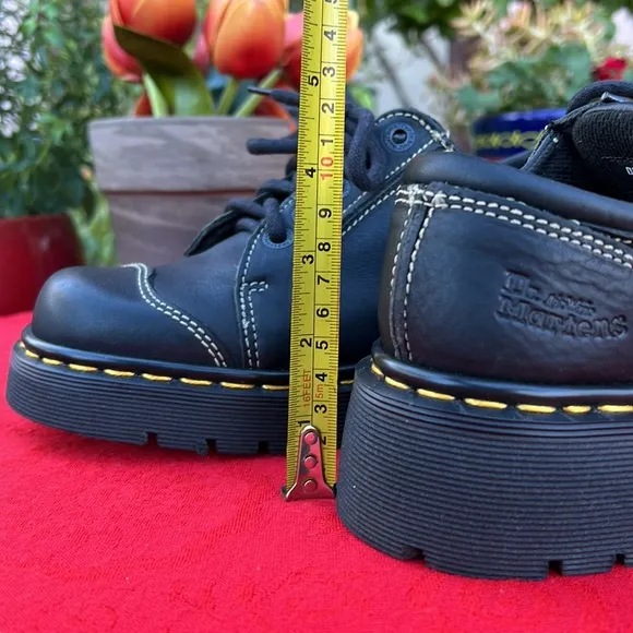 🏴󠁧󠁢󠁥󠁮󠁧󠁿 Dr. Martens MIE Black Chunky Cap Toe Platform Oxfords UK 5