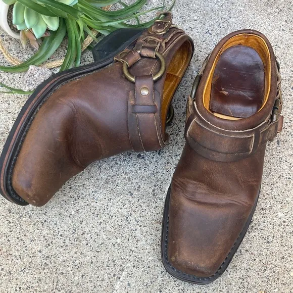☀️ Frye Harness Brown Leather Mules/ Clogs