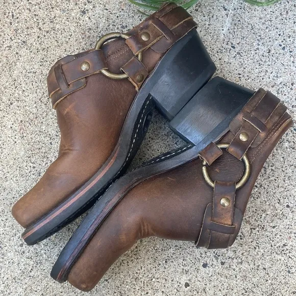 ☀️ Frye Harness Brown Leather Mules/ Clogs