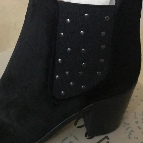 ⭐️ Gorgeous booties ⭐️