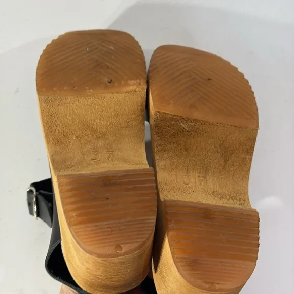 🍴 MIA black leather Mary Jane sandal peep toe clogs