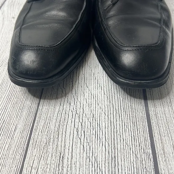 🔹 Salvatore Ferragamo Lace Up Oxfords