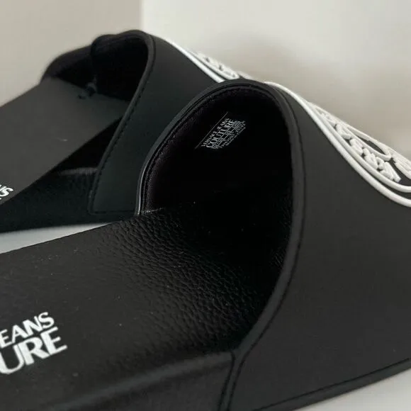 ⭕️ VERSACE JEANS Men’s Slippers Flit Flops Sandals Black Designer 43 US 10