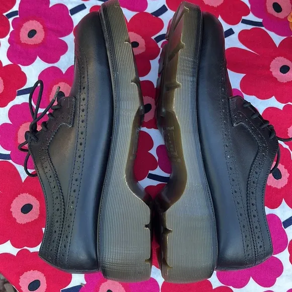 🏴󠁧󠁢󠁥󠁮󠁧󠁿 Vintage Dr. Martens Platform MIE Brogue Wingtip Oxfords UK 7
