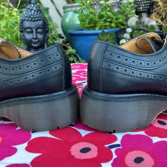 🏴󠁧󠁢󠁥󠁮󠁧󠁿 Vintage Dr. Martens Platform MIE Brogue Wingtip Oxfords UK 7