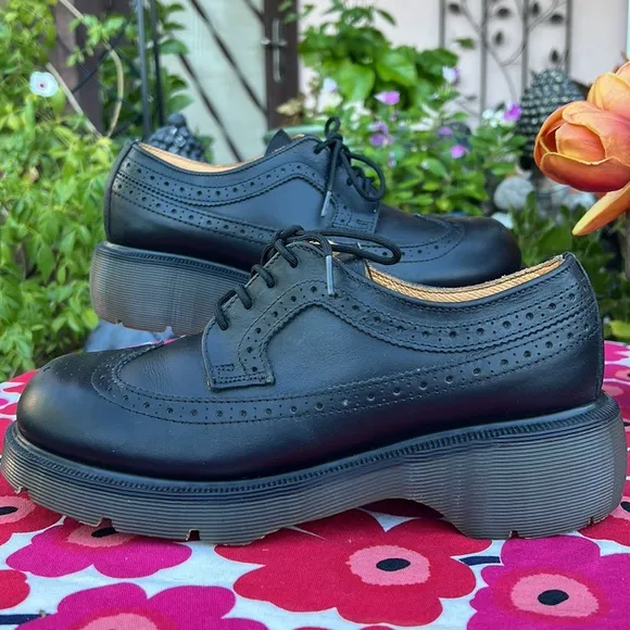 🏴󠁧󠁢󠁥󠁮󠁧󠁿 Vintage Dr. Martens Platform MIE Brogue Wingtip Oxfords UK 7