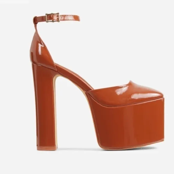 1- PLATFORM block heel patent leather ankles straps