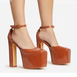 1- PLATFORM block heel patent leather ankles straps