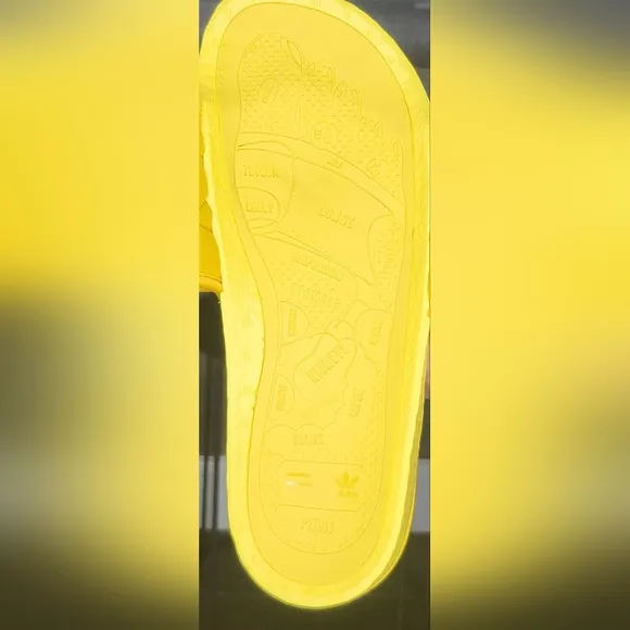 2021 adidas x Pharrell Williams Boost Chancletas Bold Gold Hu Anatomical…