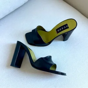 90s vintage black leather Guess mules😎 5