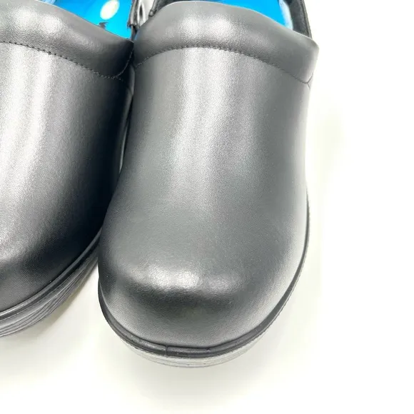9W 9 W WIDE WIDTH Dr Scholls Women's Black Leather Dynamo Work Shoes Clogs