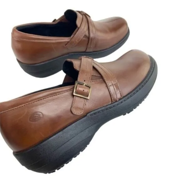 Abeo Closed Back Bella Clogs in Brown Leather