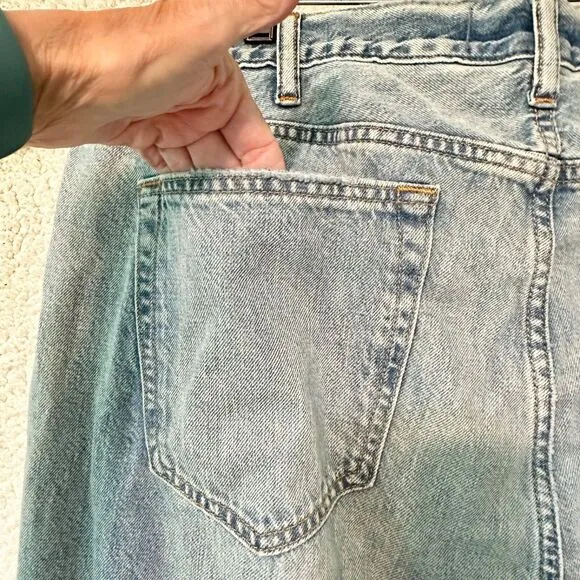 Abercrombie &amp; Fitch Lightweight Jean Athletic Loose 38X32