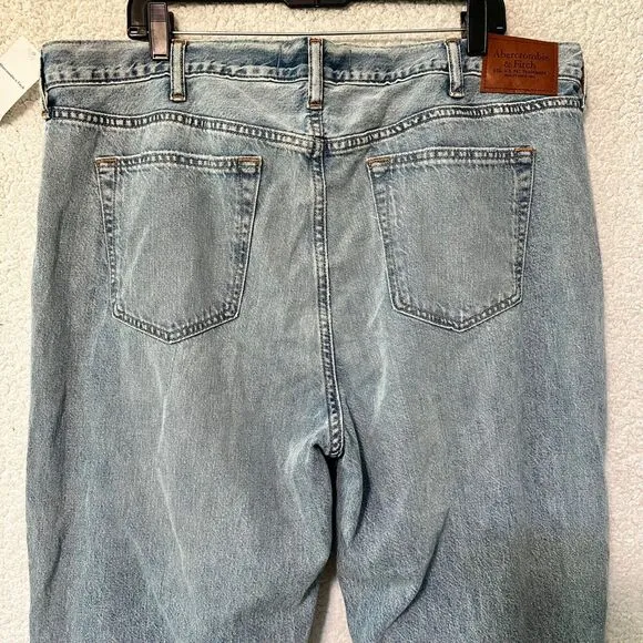 Abercrombie &amp; Fitch Lightweight Jean Athletic Loose 38X32