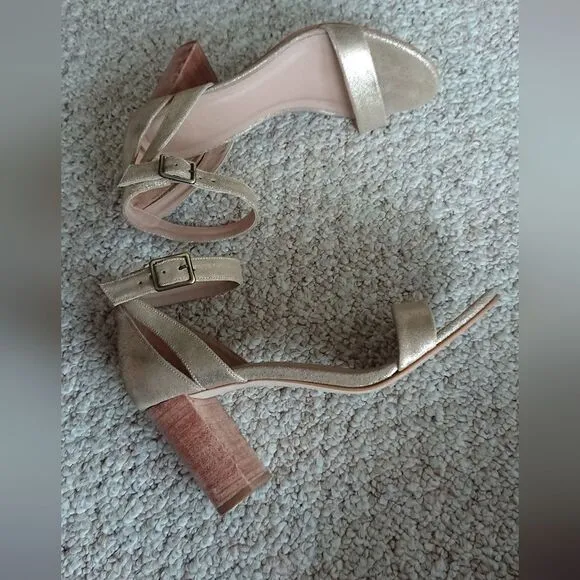 Able Gold Metallic leather side buckle Heels size 7.5