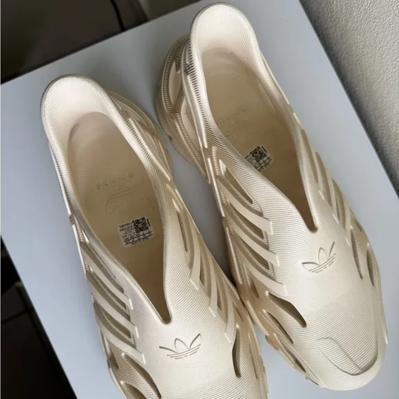 Adidas AdiFOM Superstar Clogs - Men’s Size 7 | Oatmeal