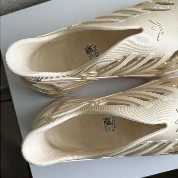 Adidas AdiFOM Superstar Clogs - Men’s Size 7 | Oatmeal