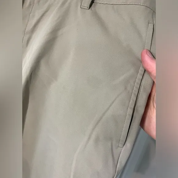 ADIDAS Men’s Khaki Golf Activewear Athletic Anti-Slip Grip Casual Shorts Sz 42