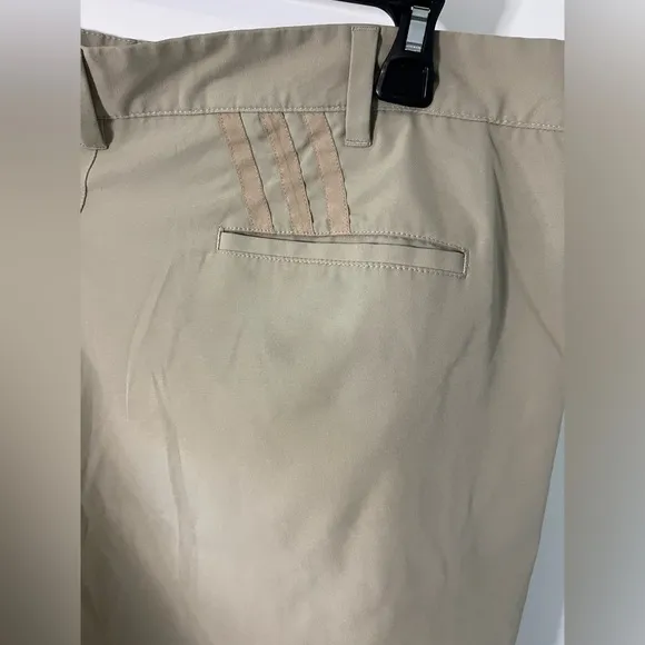 ADIDAS Men’s Khaki Golf Activewear Athletic Anti-Slip Grip Casual Shorts Sz 42