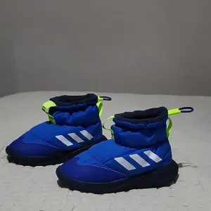 Adidas Monofit Kids Blue and Neon Green Shoes/Boots Slip In Sixe 9 5 K