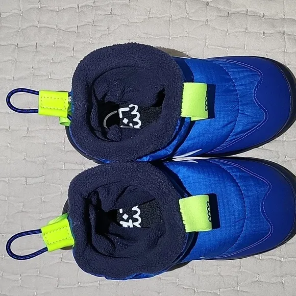 Adidas Monofit Kids Blue and Neon Green Shoes/Boots Slip In Sixe 9 5 K