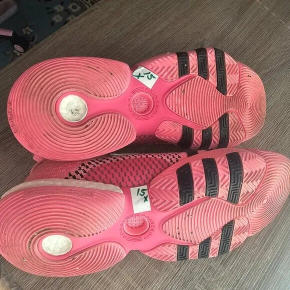 Adidas Trae Young 2 Basketball Shoes Men’s Size 9.5 Bliss Pink – Lightweight