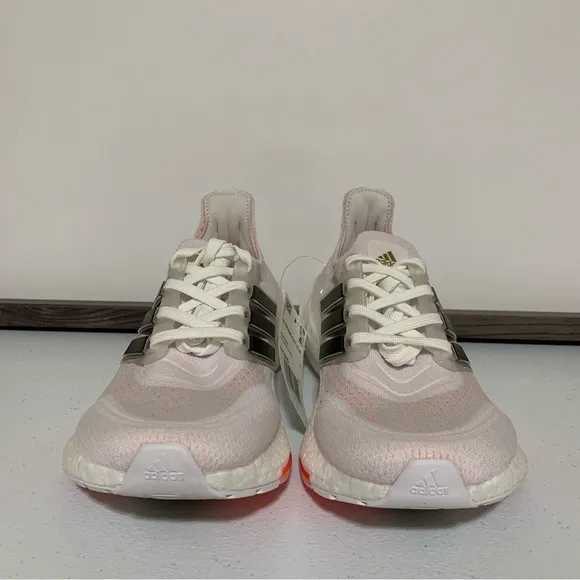 Adidas Ultraboost 21 Women’s Running Shoes-Size 5 NWT