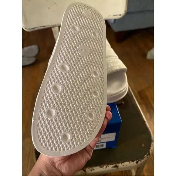 Adidas Adilette Essential W Slides
