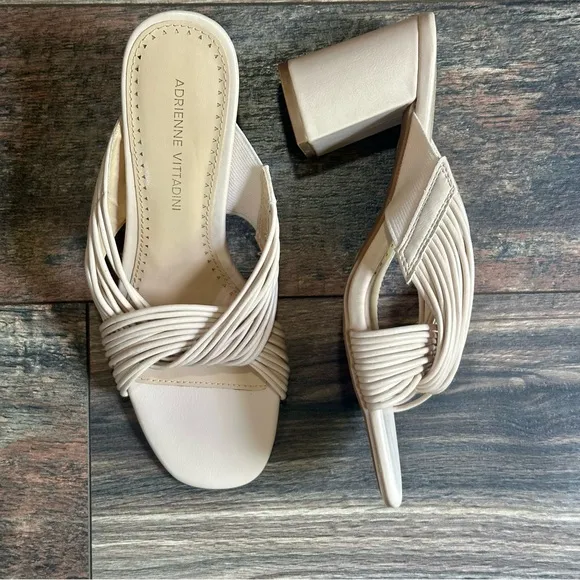 Adrienne Vittadini Annalee slip on heels size 7.5