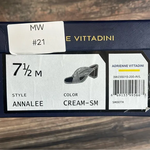 Adrienne Vittadini Annalee slip on heels size 7.5