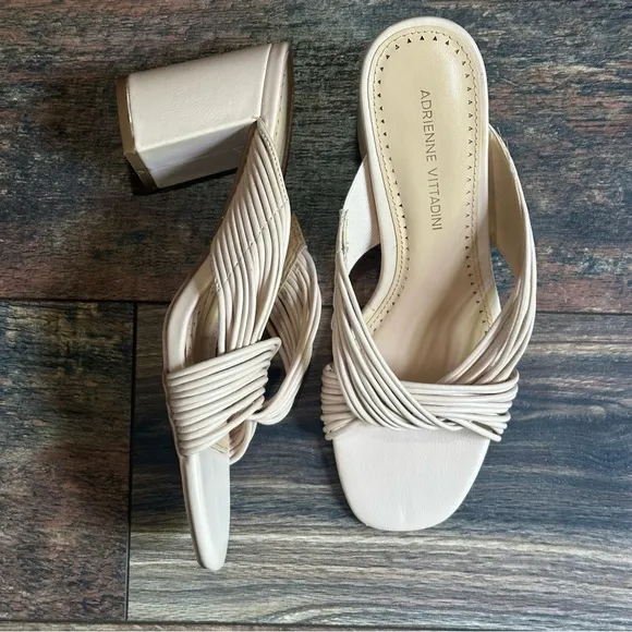 Adrienne Vittadini Annalee slip on heels size 7.5