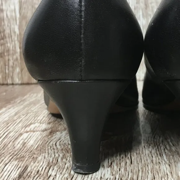 AGL Made in Italy Black Cap Toe Leather Pumps Heels 40 Size 10