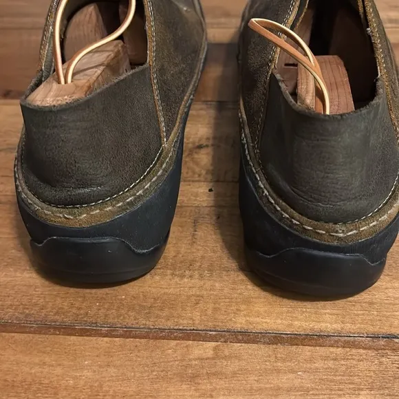 Ahnu Distressed Leather Brown Slip On Oxfords Fold Back Loafer