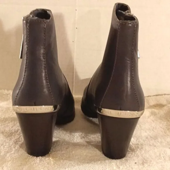 Aimee Kestenberg Dark Gray Leather Ankle Boots sz 6