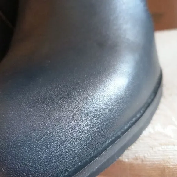 Aimee Kestenberg Dark Gray Leather Ankle Boots sz 6