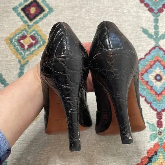 Alaia Open Toe Croc pumps