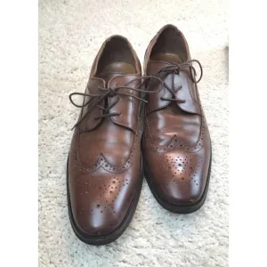 Aldo brown wing tip oxfords size 11.  Case 023.  0820