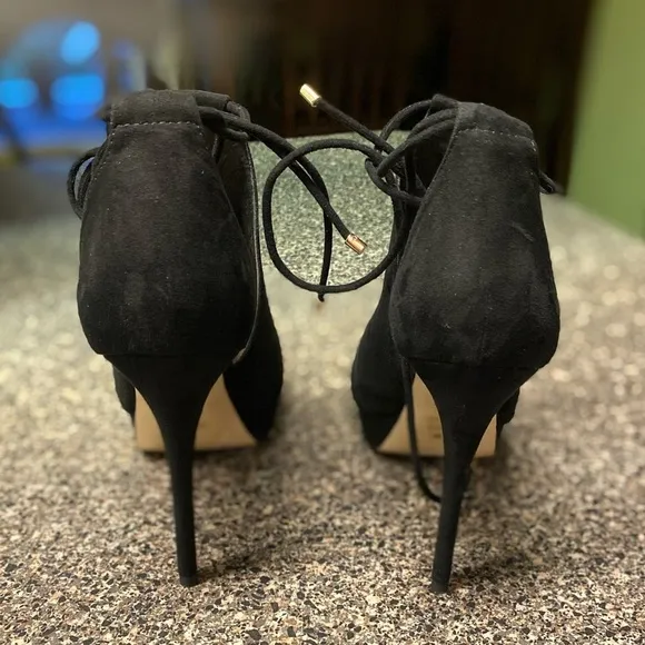 “ALDO” Tilley Platform Cut Out Lace Up Heels