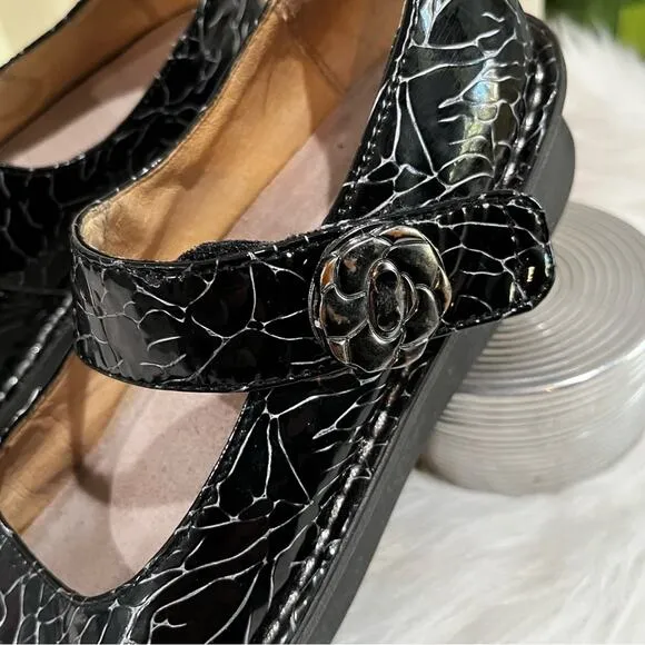 Alegria Floral Patent Leather Platform Chunky Mary Jane Clogs Black Roses 37 7
