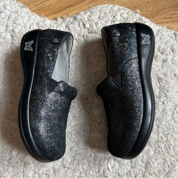 Alegria KEL-674 Black Metallic Sparkly Slip Resistant Work Clogs Sz 37