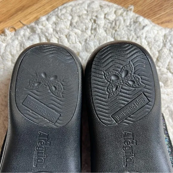 Alegria KEL-674 Black Metallic Sparkly Slip Resistant Work Clogs Sz 37