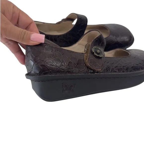 Alegria Womens Brown Leather Embossed Floral Mary Jane Shoes SZ 42 Professsional