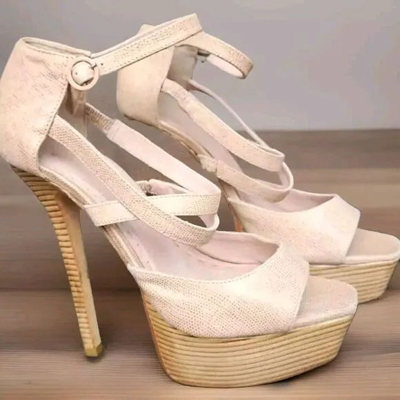 Alice   Olivia Beige Faux Snake Leather Strappy Heels Women's Size 8.5 /Eur 39