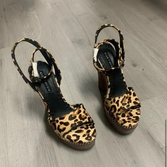 Alice   Olivia Faira Leopard Block Heels- 8,8.5