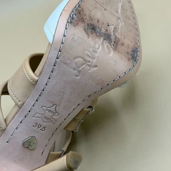 Alice   Olivia Graciela Multi Band Slides Size 39.5